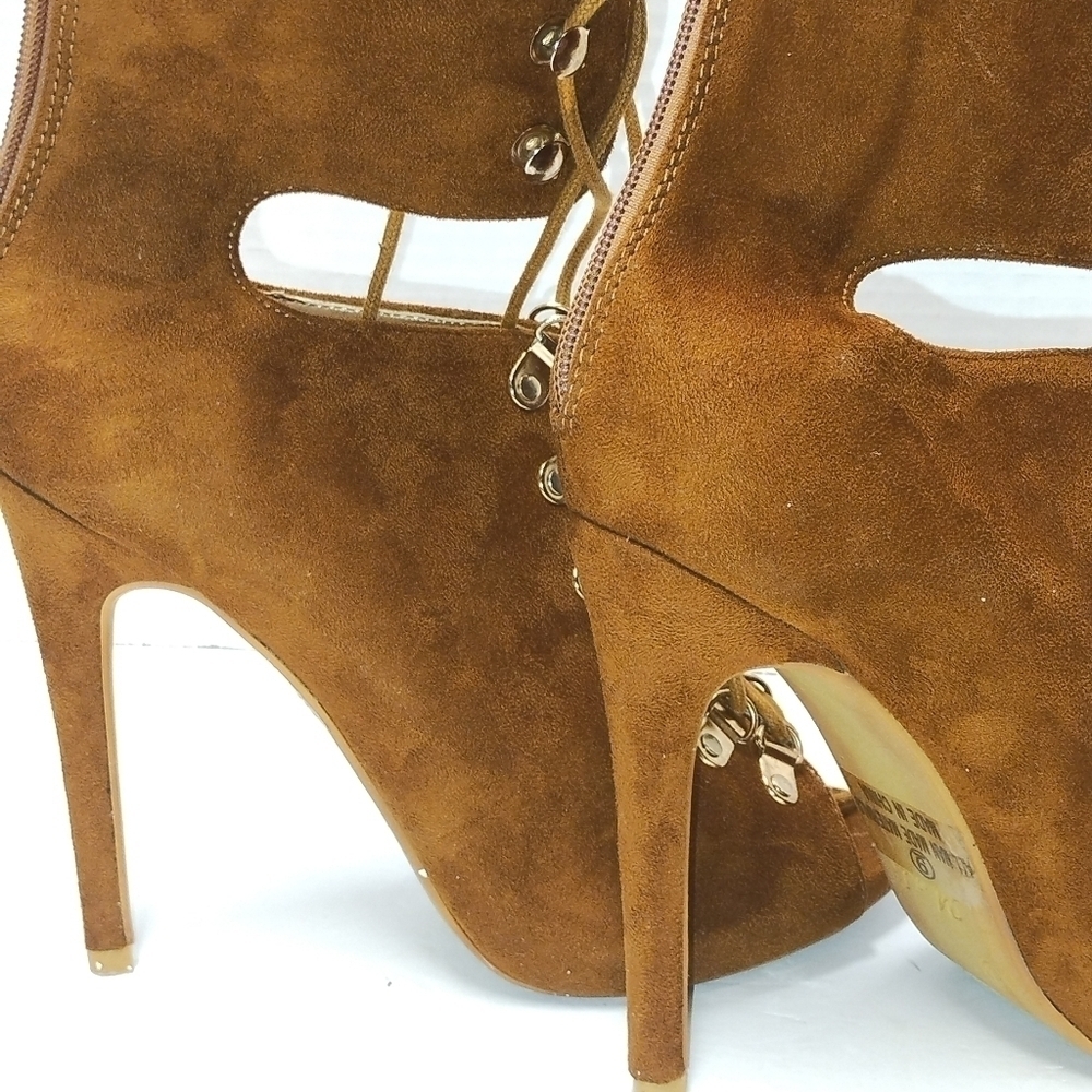 Banana-2 women's peep toes lace up booties camel color Size: 9 - Picture 8 of 9